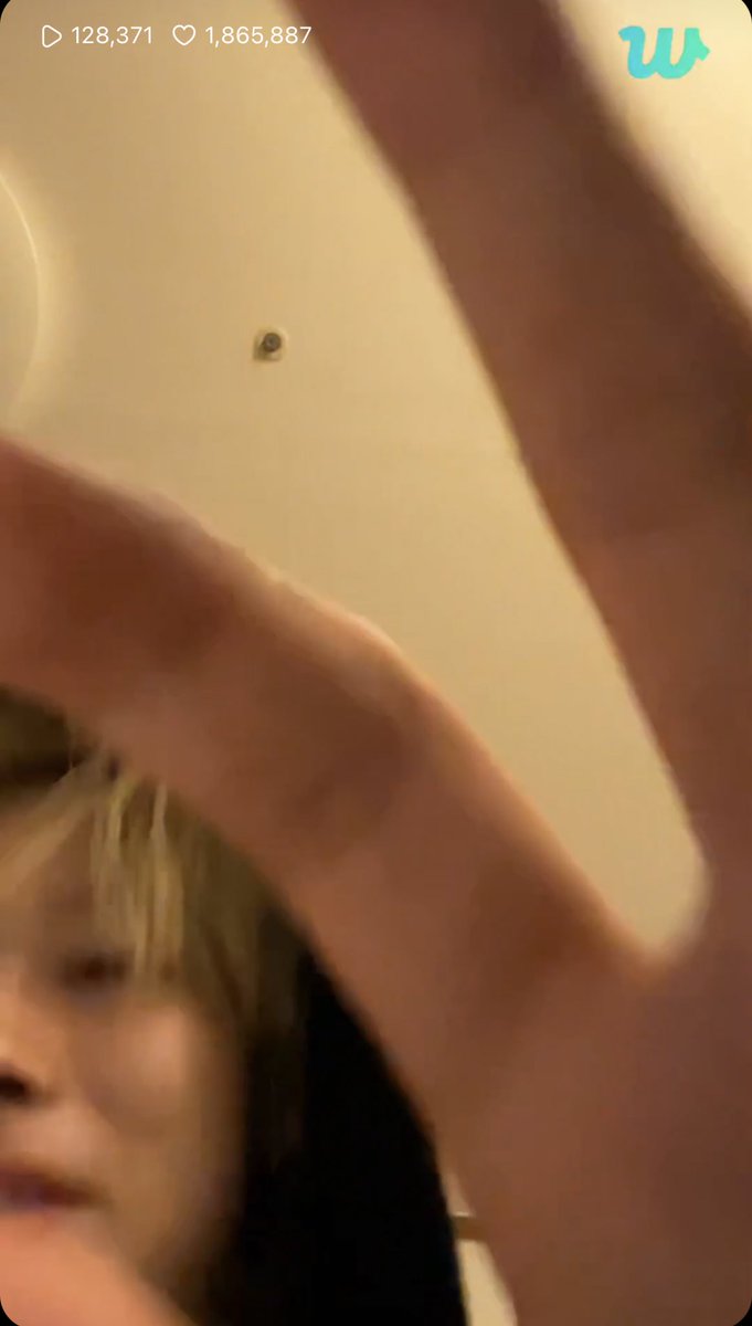 mintchonoo's tweet photo. HE'S SO CUTE GRR https://t.co/ohoEORgDwe
