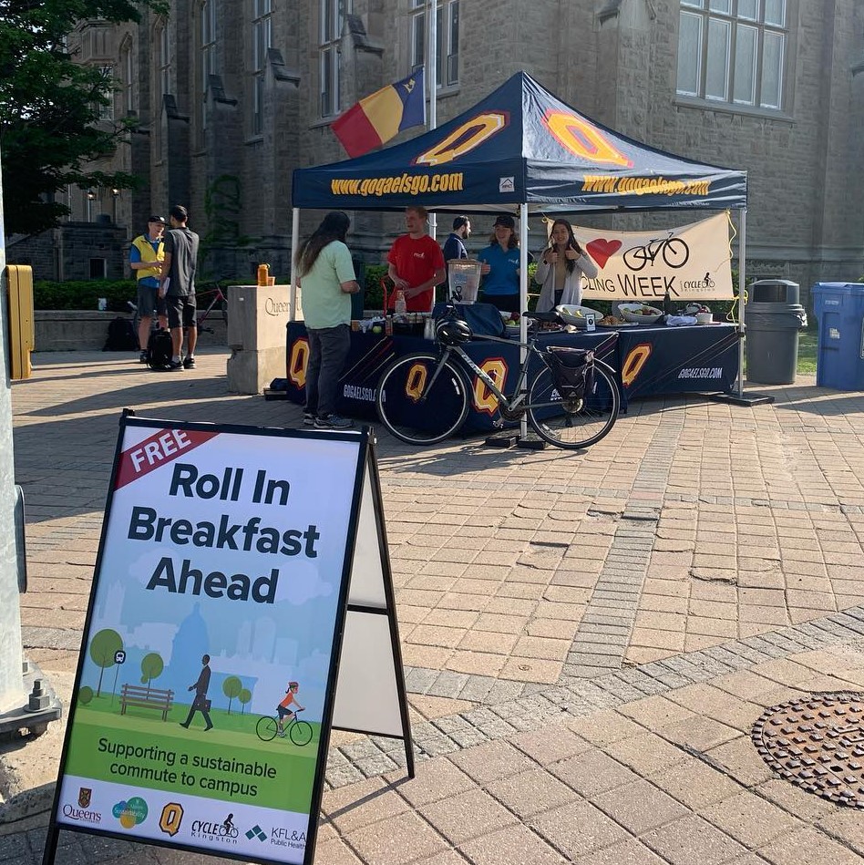 Roll in Breakfast! 🚲 Biking to work as part of this week's Commuter Challenge tomorrow? Roll in for some breakfast refreshments in front of Douglas Library at Union and University from 7:30-9:30 am. #commuterchallenge #rollinbreakfast #cycletowork #cyclingweek