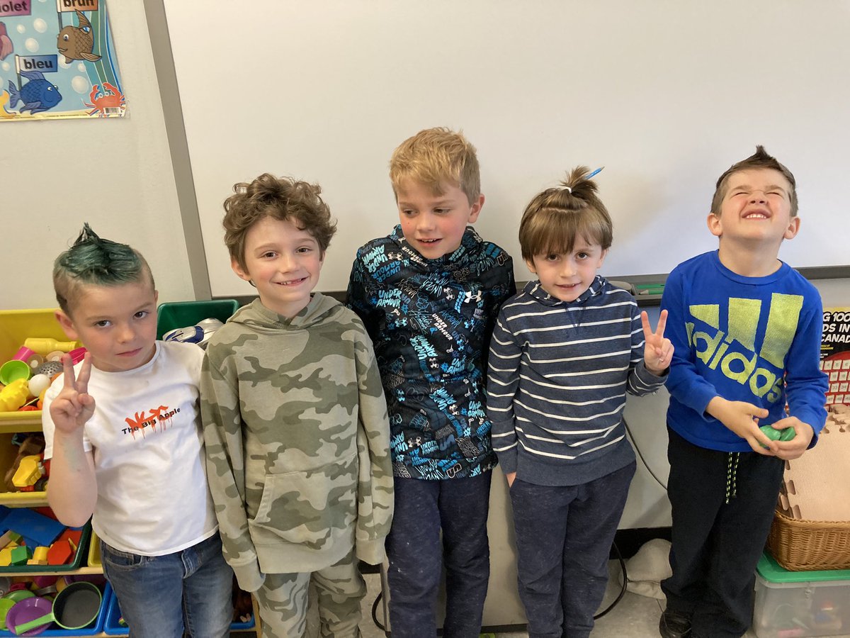 MsYoungSHA's tweet image. Some epic hairstyles today for Crazy Hair Day! @SHA_NL