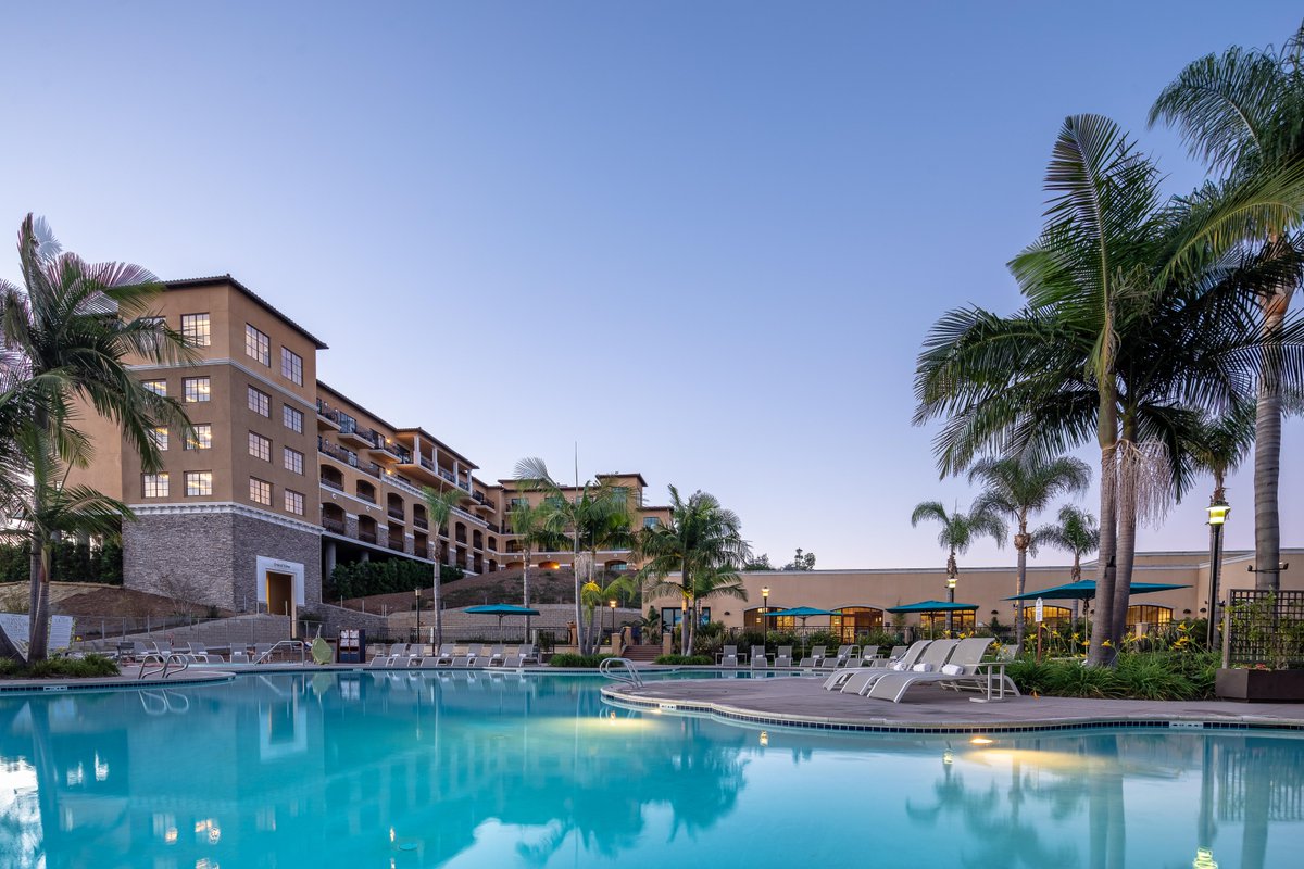 Your perfect vacation destination awaits ✈️ ☀️ . . . . . #vacation #destination #carlsbad #sandiego #familyvacation #staycation #visitcarlsbad #resortlife