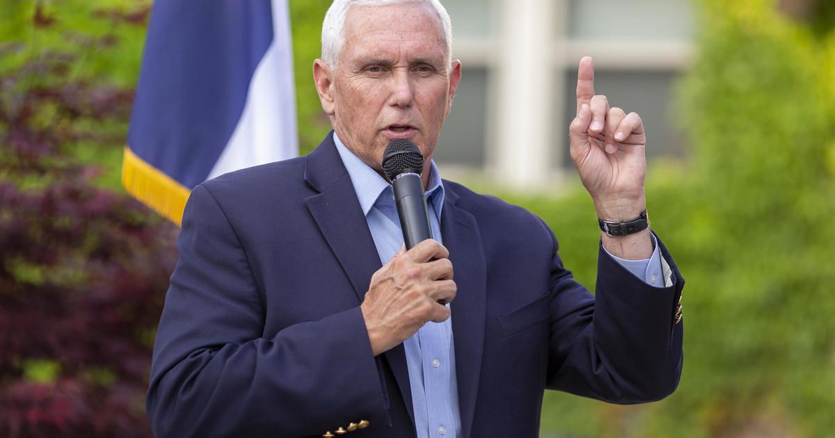CBS Chicago on Twitter "Pence officially files paperwork to run for