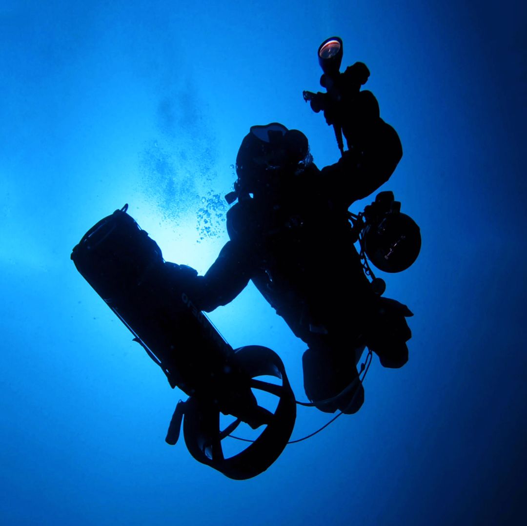 DiveXtras's tweet photo. We gotta go deeper!

🤿: @ aralbaladejo on Instagram
📷: @ altepez on Instagram

#divextras #dpvdiving #techdiving #technicaldiving #wreckdiving #scuba #scubadiving #scubadiver #scubadiverslife #scubaworld #divelife #diveworld #padi https://t.co/rXCSypYChW