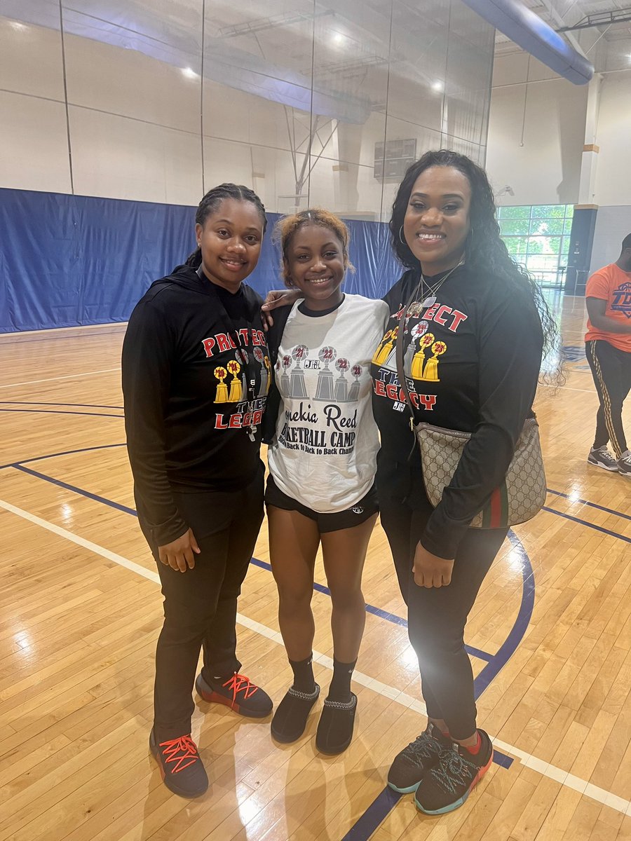 Thank you for having me at the JSU Elite camp!  <a href="/GoJSUTigersWBB/">Jackson State Women’s Basketball</a> &amp; <a href="/Coach_Cousin/">LaShonda Cousin</a> &amp; <a href="/CoachTReed/">Coach Tomekia Reed</a>