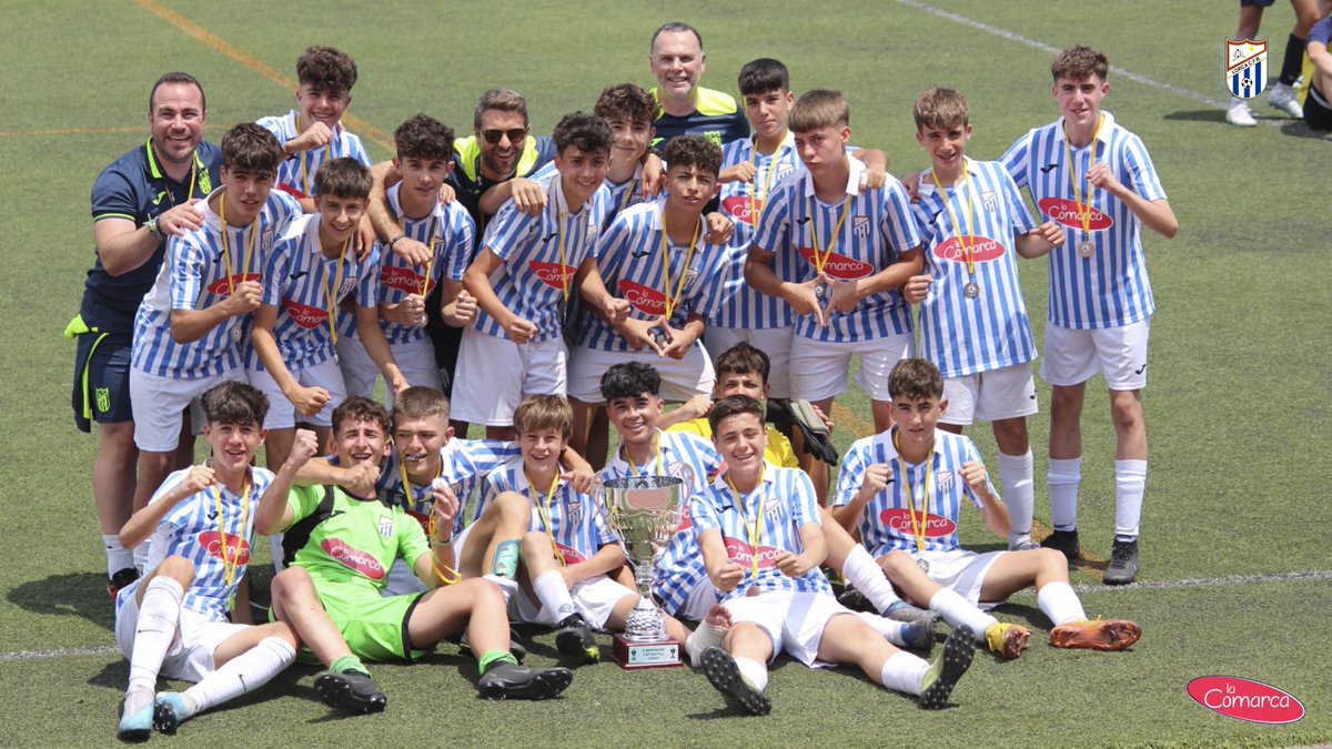 LorcaCFB's tweet photo. RESULTADOS | Nuestro Superliga Infantil de Germán se ha proclamado Campeón del Torneo Youth SuperCup en Roquetas de Mar 🏆

¡Extraordinaria noticia para empezar la semana! 🙌🏼

#SomosCantera #LorcaCFB 🔵⚪️ https://t.co/FyDhZy2G8H