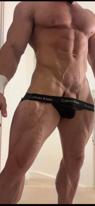 Did someone order a naked butler? 😇🤫 New x-rated video just dropped on my Onlyfans! https://t.co/2cmHLfUIh4<a href="/tag/pridemonth"class="tags"><span>#pridemonth</span></a>