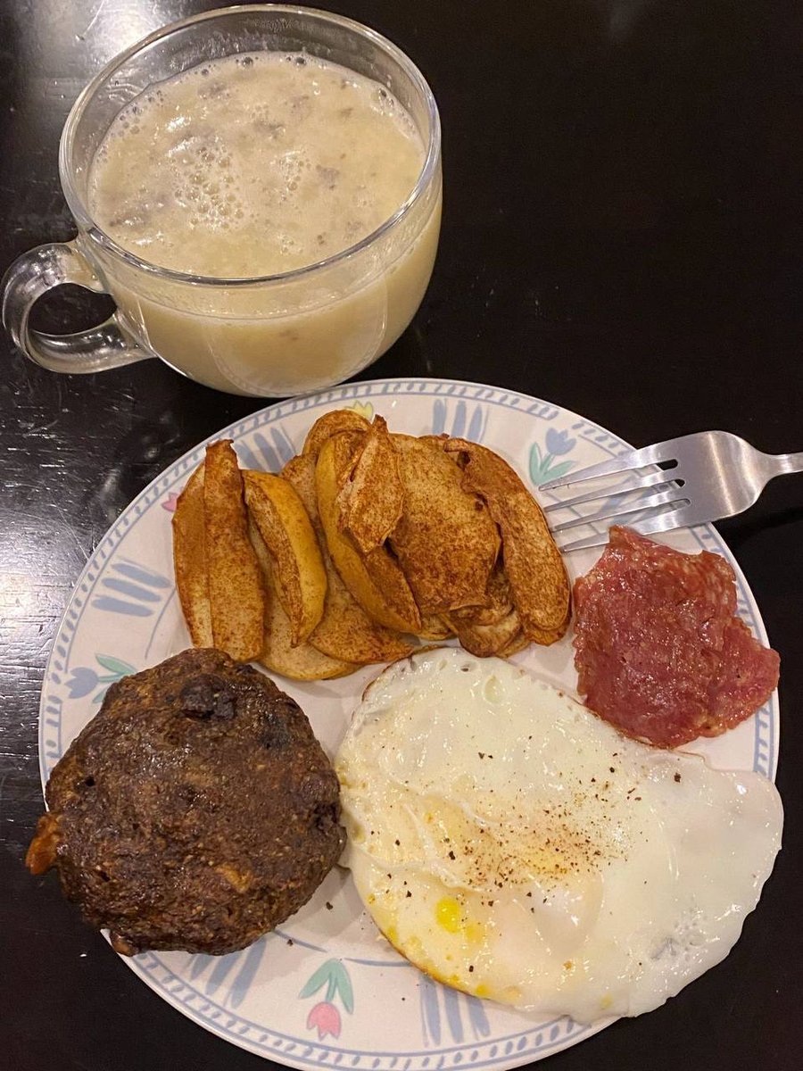 ThornyBlake's tweet photo. Rise and shine, Montreal food lovers! Our Chickpea Soy Milk is the secret to a well-balanced breakfast that fuels your body, supports your health, and satisfies your taste buds. 💚💁♀️ #WellBalancedBreakfast #DeliciousFuel https://t.co/eZxI3jVUUa