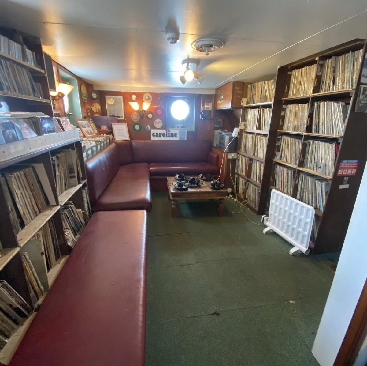 Come out and visit Ross Revenge this weekend! Few spaces on 9am trip Sun 11 June from West Mersea. It's a non-broadcast date so you get to explore the cabins as part of the tour! DJ Paul Brown is your guide. Book  07564 228546 or boattrips@radiocaroline.co.uk Depart West Mersea