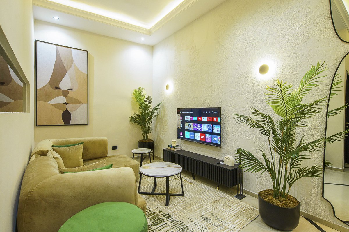 get99keys's tweet photo. Book a short-stay rental that is as unique as you are with 99keys. 

99keys connects you to amazing vacation rentals in Nigeria.

https://t.co/eUHWjPkTwh 

#99keys #shortstay #unique #uniquerentals #vihomes #lagos #nigeria #naija #shortletsnigeria #mondays https://t.co/B6IJJfrQ4W