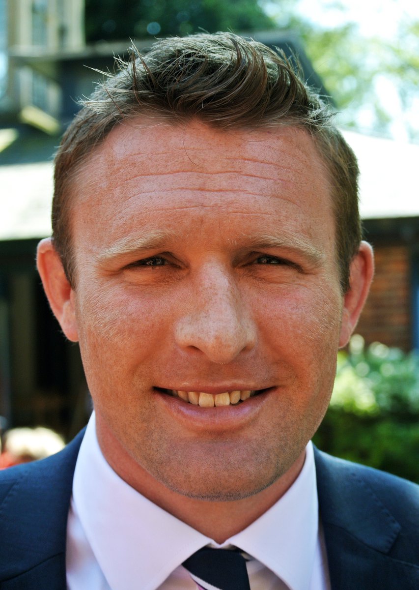 SJCS_Cambridge's tweet image. We are deeply saddened by the death of Gareth McComb, much loved teacher and Director of Sport at St John’s College School.
Anyone wishing to express their condolences is invited to do so here: sjcs.co.uk/book-of-condol…