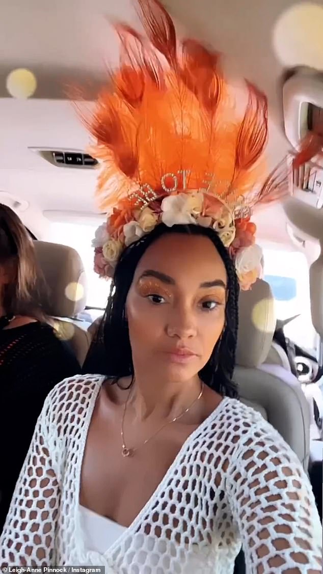 WORLDMUSICAWARD's tweet photo. #LittleMix's #LeighAnnePinnock and footballer #AndreGray get married in Jamaica!👏👰🏻🤵🏻🕊 💍💒 🇯🇲🎉💖 https://t.co/lgURm7TpSk