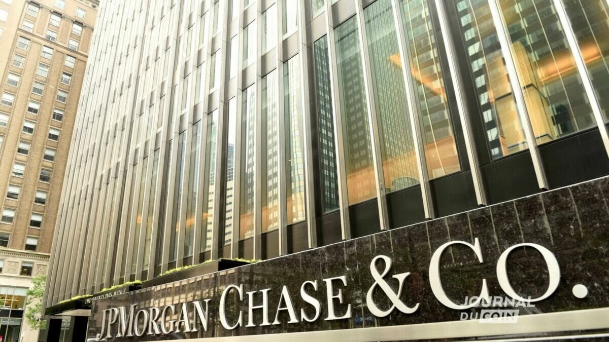 LeJournalDuCoin's tweet photo. 🚨 FLASH - JPMorgan s'est associée à six banques indiennes pour effectuer des transactions interbancaires en dollars sur sa plateforme Onyx Blockchain.

L'objectif est de permettre le règlement des transactions en temps réel, 24h/24 et 7j/7. https://t.co/LVJKOPI6j3