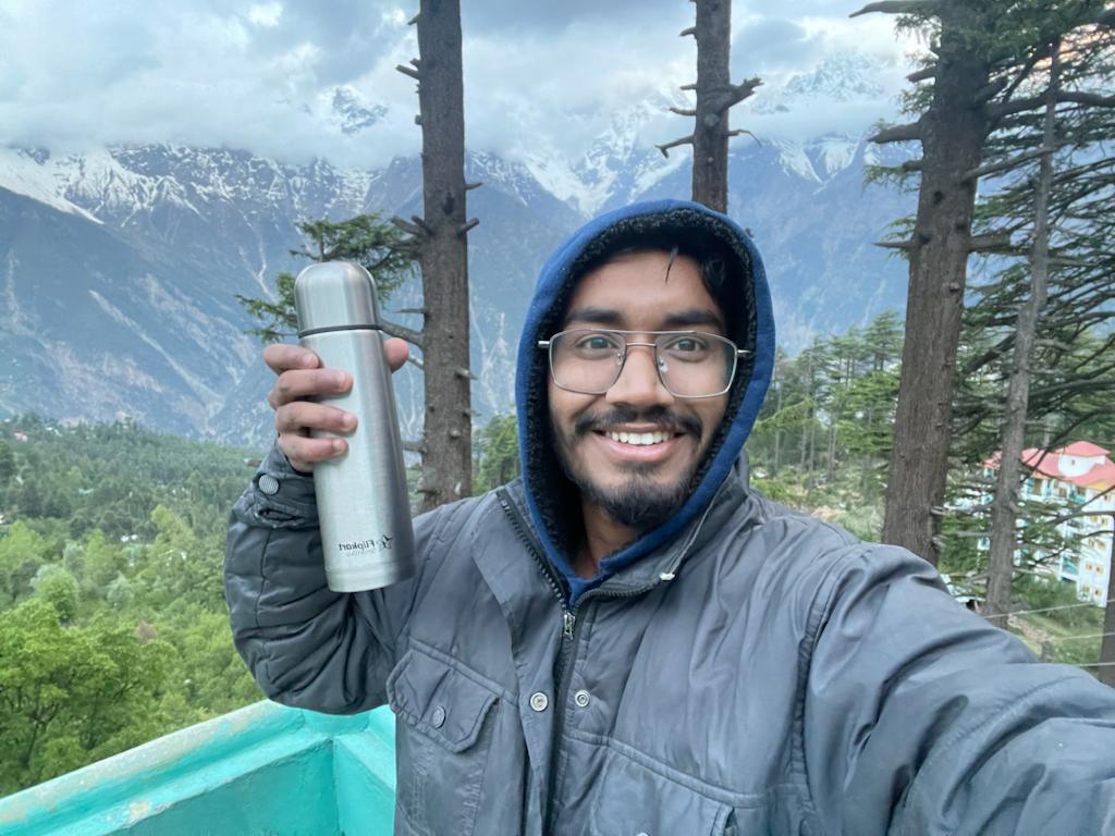 IndiatourismMoT's tweet photo. The Yuva Tourism Club of IITTM NOIDA conducted the "My Bottle For My Travel" campaign in observance of World Environment Day 2023.
#BeatPlasticPollution
#WorlEnvironmentDay
#SDGs
#Sustainable Tourism
#yuvatourismclub
#IncredibleIndia
#PledgeLiFE https://t.co/wY4ga8vz1l