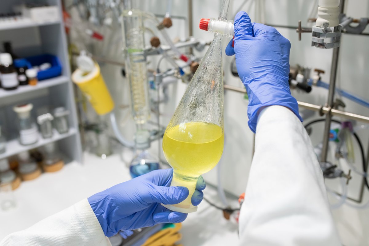 uni_ulm's tweet photo. Glückwunsch an Prof. Birgit Esser @Besserchemistry: Die Chemikerin der #uulm erhält einen Consolidator Grant des @ERC_Research in Höhe von 2 Mio. Euro! 🎉Im Projekt 🔋NanOBatt🔋erforscht sie organische Elektrodenmaterialien für Batterien. https://t.co/6sy5PZbVlm *cl/📸Eberhardt https://t.co/zwVcIOETzr