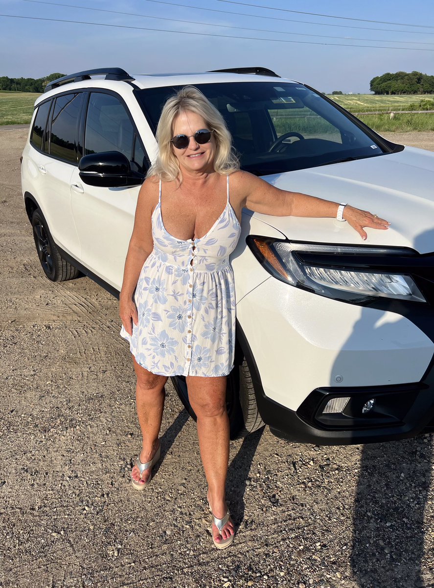 Hot Wife Candy on Twitter: "Morning drive in the country 💋💋💋Candy"