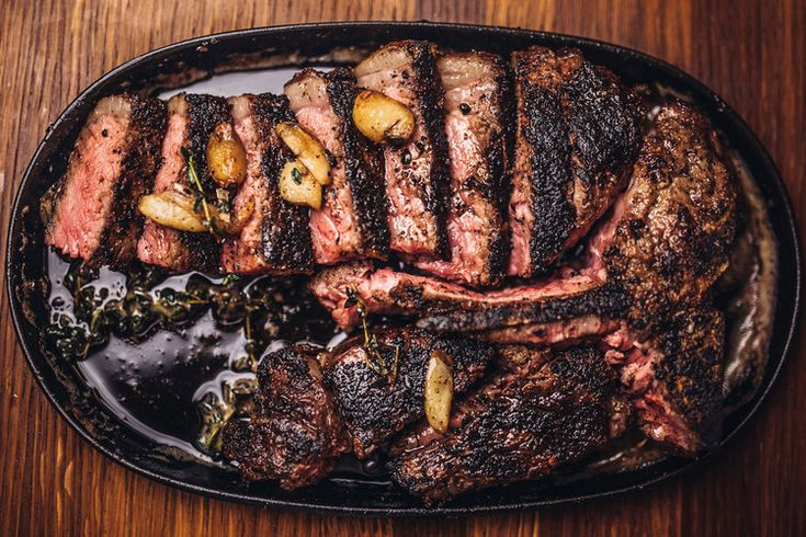 You see steak on this plate.

We see things a bit differently:

✅Vitamin B12
✅Zinc
✅Selenium
✅Niacin
✅Riboflavin
✅Phosphorus
✅Iron
✅Choline