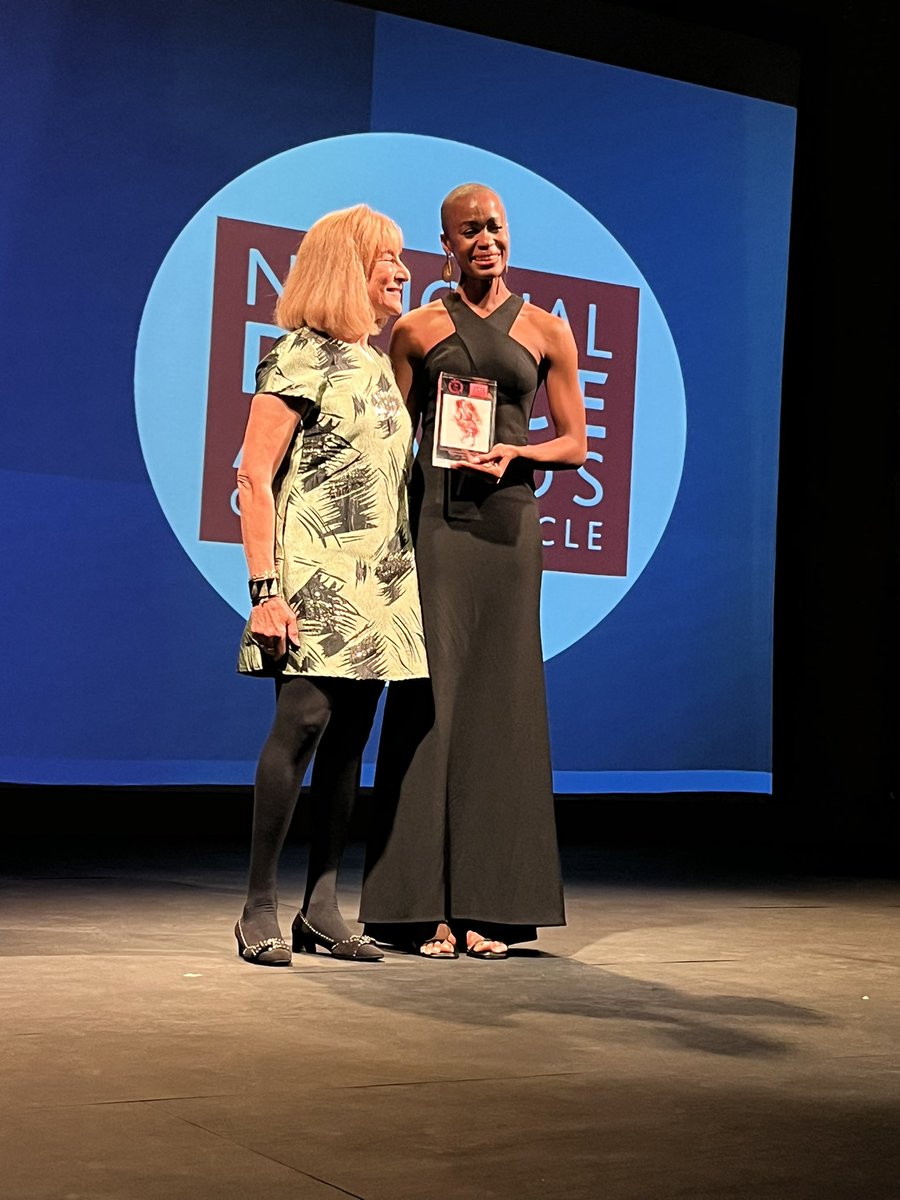 The Outstanding Female Modern Performance Award for #NDA23 goes to Zeleidy Crespo of Acosta Danza for her work in 100% Cuban - the award is presented by new sponsor, Fern Potter @AcostaDanza