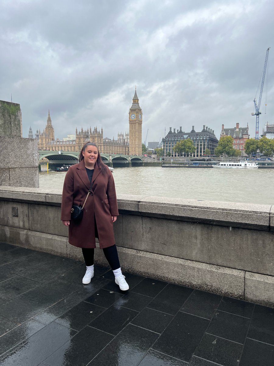 DonnyCollege's tweet photo. Tallie is a #BusinessAdmin #Apprentice at Go Green! Tallie spoke to us about her apprenticeship experience, highlighting the opportunity to learn and earn simultaneously. She's gaining a wide range of knowledge with a programme that accommodates her learning style! https://t.co/1qm2enelUu