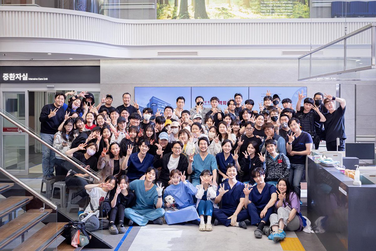 ingukkies's tweet photo. MY BELOVED RDTK3 TEAM!! CUTIES!! 😭💙🤍 #DrRomantic3 https://t.co/4kt1IX2d93