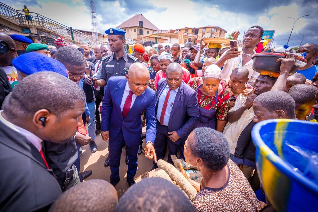 PNMbah's tweet image. Today, I went round Enugu metropolis to urge our people to come out and go about their various businesses. 

Ndi Enugu will not continue to sit at home on Monday, the first working day of the week. We should not encourage the crippling of our economy but must work to ensure it is…