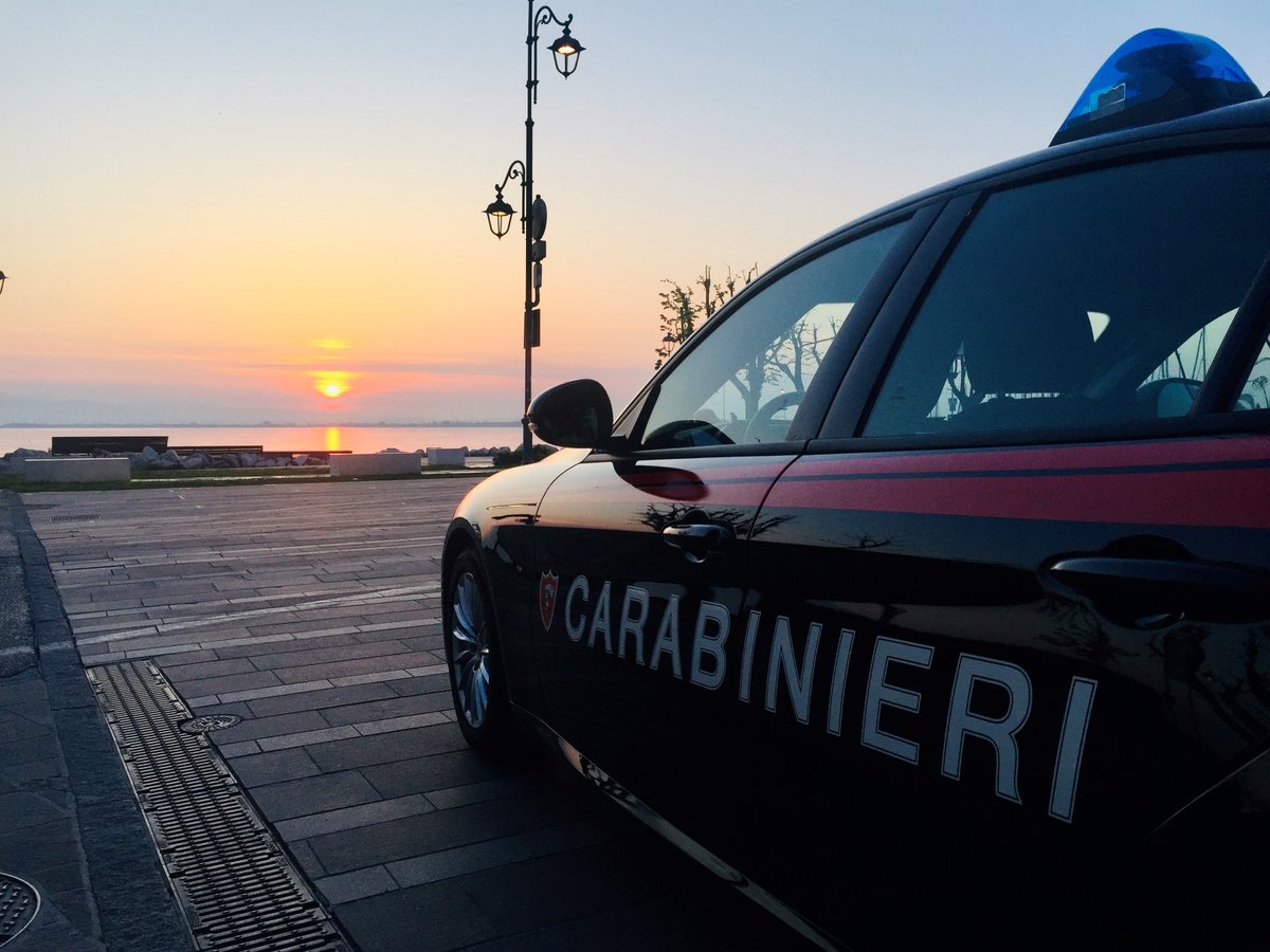 Buongiorno da Desenzano del Garda (BS)
#Carabinieri #PossiamoAiutarvi #ForzeArmate #Difesa #23giugno