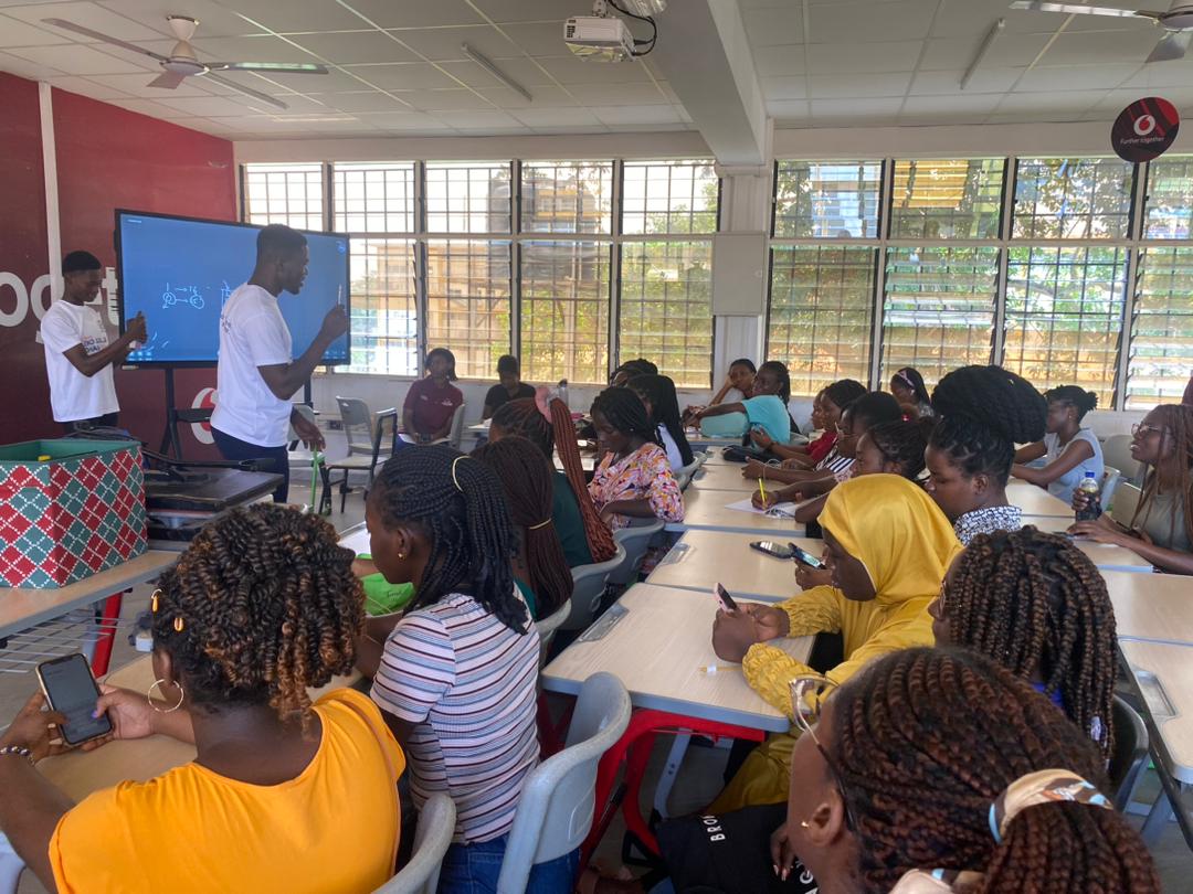 Knust_WinE's tweet photo. WinE wishes to say a big THANK YOU to @EkoSkills and everyone who joined and participated in the WinE Skill Training last Saturday. 
We learnt T-shirt printing, liquid soap making and many more. 
Join us this and every Saturday to learn more skills! 😉😁🎊🎊🔥🔥 https://t.co/1d1RzRvq9a