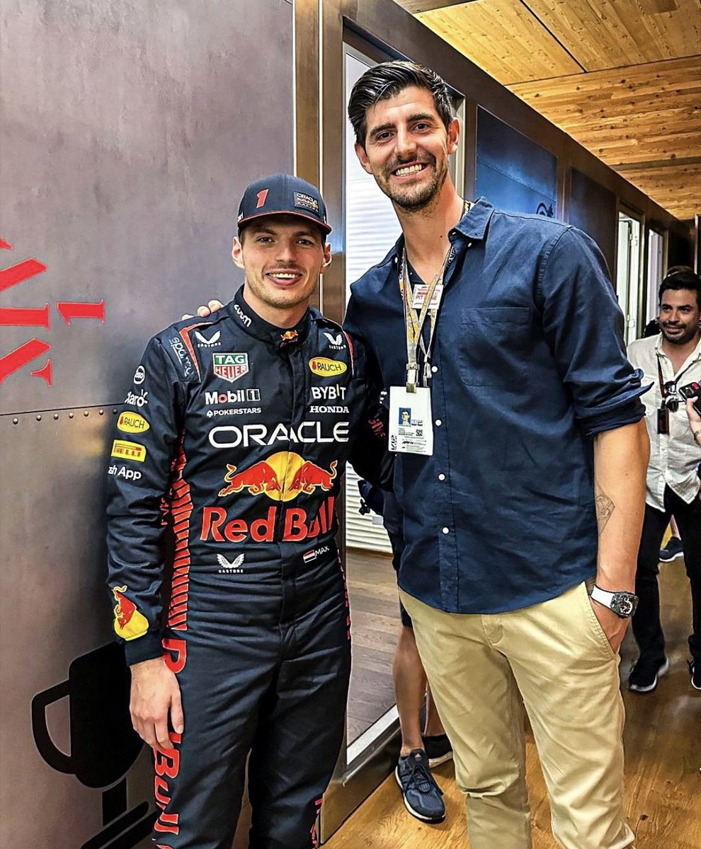 Verstappen 🤝🏻 Courtois.

#MaxVerstappen #F1 #MightyMax