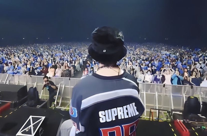 Build_FamilyFC's tweet photo. IG Updated [05062023]   เป็นวันเกิดที่พิเศษมากๆ สำหรับผม ผมขอขอบคุณทุกคนที่มาร่วมแสดงความยินดีและมีความสุขไปด้วยกัน ขอบคุณทีมงานทุกท่านที่ตั้งใจ ทุกๆทีม ล้วนมีความสำคัญกับงานนี้มาก ….. ขอบคุณทุกคนมากนะครับ💙🎂🙏🏻

#สุขสันต์วันของบิว 

@JakeB4rever
#BuildJakapan #Beyourluve https://t.co/jjyIPUhnyu