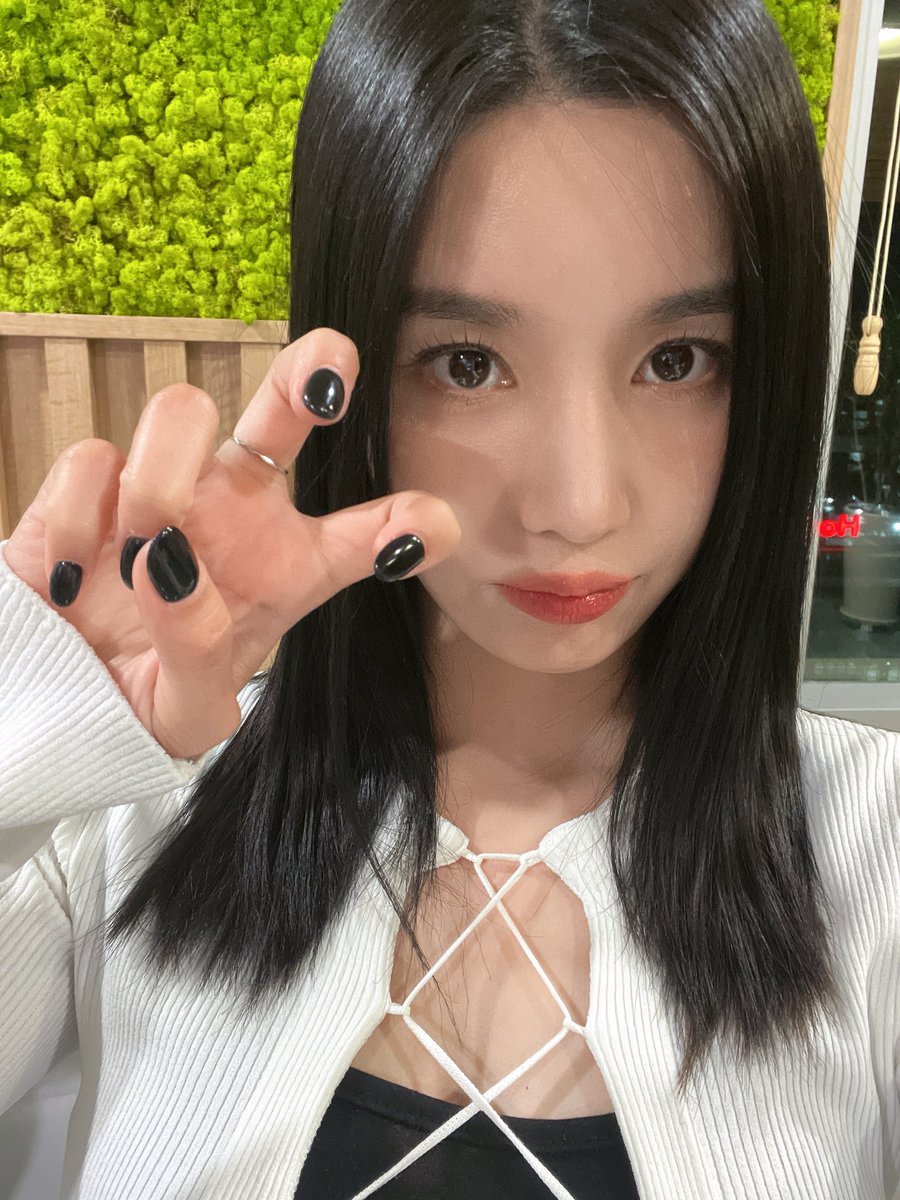 권은비 (KWON EUNBI) tweet media