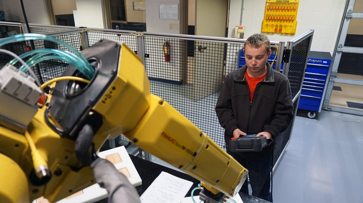 Wisconsin Technical Colleges tweet media