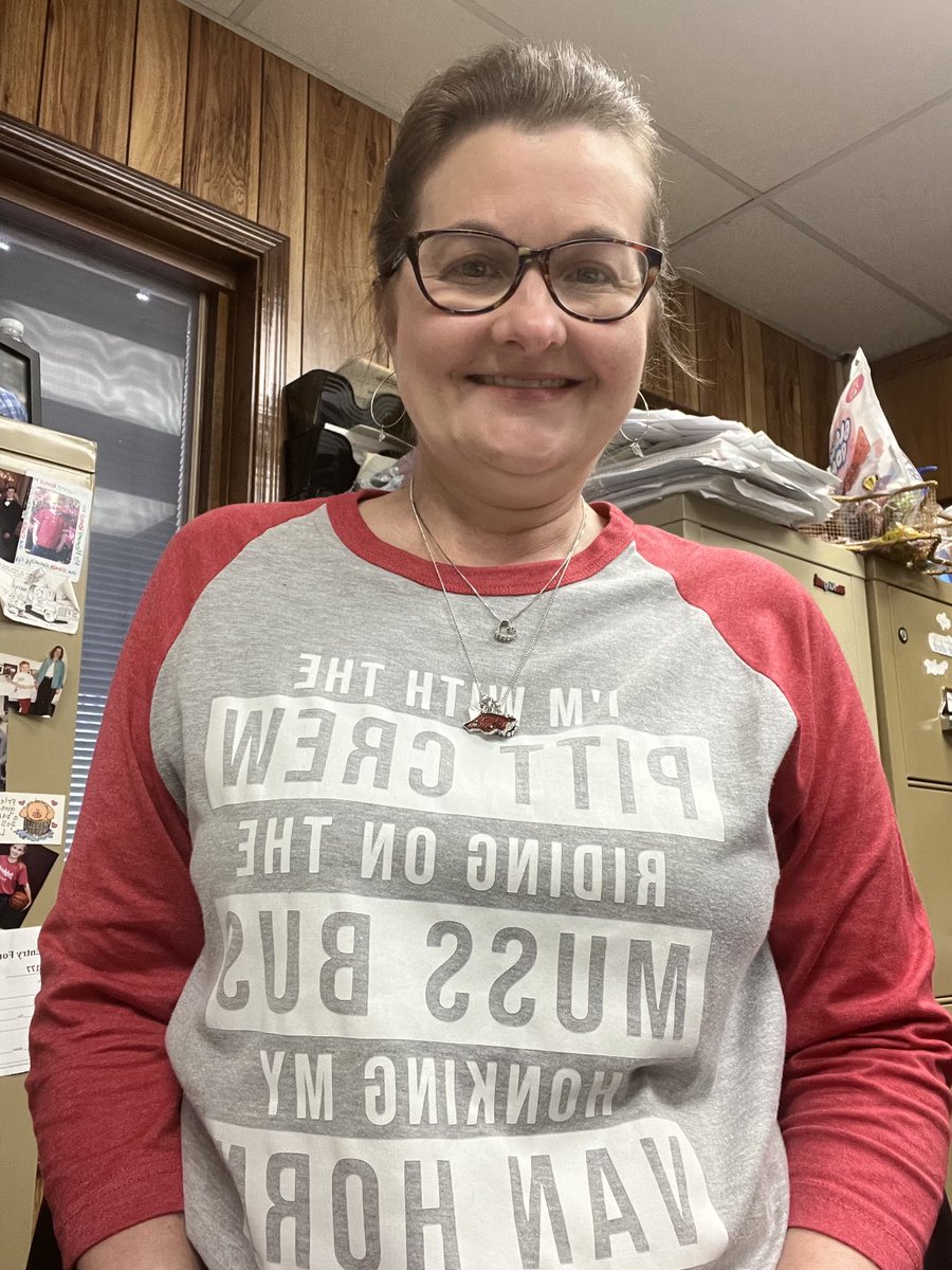 Calling the Hogs with a new shirt today! Go Hogs! ❤️🐗⚾️
WoooPigSooie