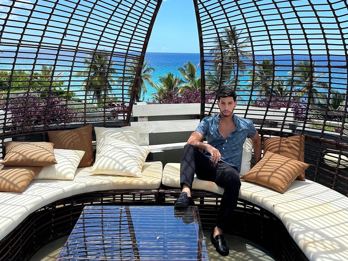 KidannyPR's tweet photo. Si es tu momento, aprovechar la oportunidad no es responsabilidad de otros sino tuya✨.
-Let's shine🙌🏻
#HotelGuajataca #West #CaribbeanFashionShow #MrEarthPR #MrEarthIntl #MistersOfPR https://t.co/GRNbDLn0is