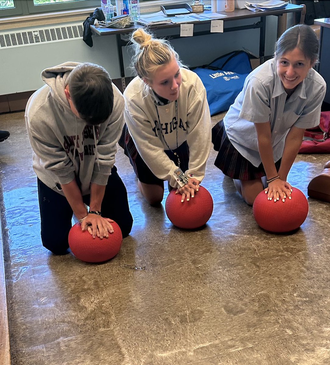 cardinalohara's tweet photo. On May 25th the local organization, Simon's Heart, paid a visit to Mr. Rodzewich's Sports Medicine classes as part of a campaign to raise awareness of sudden cardiac arrest. #SimonsHeart #GotAED #Lions4Life https://t.co/Yuqtd8GG1C