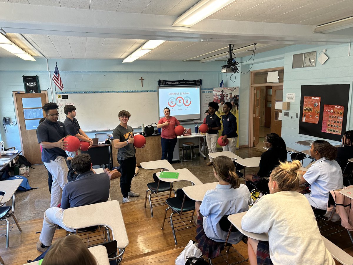 cardinalohara's tweet photo. On May 25th the local organization, Simon's Heart, paid a visit to Mr. Rodzewich's Sports Medicine classes as part of a campaign to raise awareness of sudden cardiac arrest. #SimonsHeart #GotAED #Lions4Life https://t.co/Yuqtd8GG1C