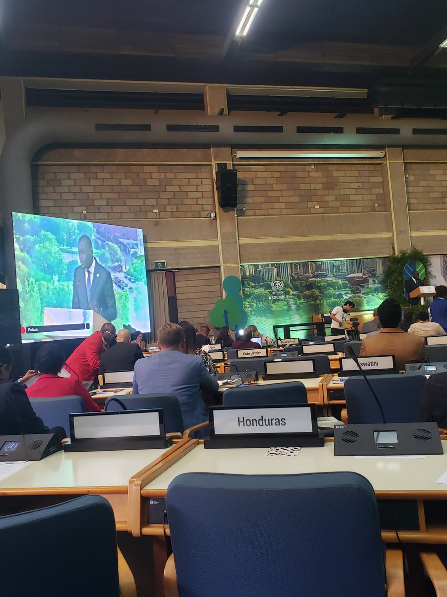 joining PR @WilliamsRuto, Gov @SakajaJohnson and 5,000 delegates at the @UNHABITAT #UNHA2 to discuss sustainable urban cities through inclusion b multilateralism towards the #SDGs 
On #WorldEnvironmentDay we need to ➡️ #CleanCities #GreenCities @H4everChildren