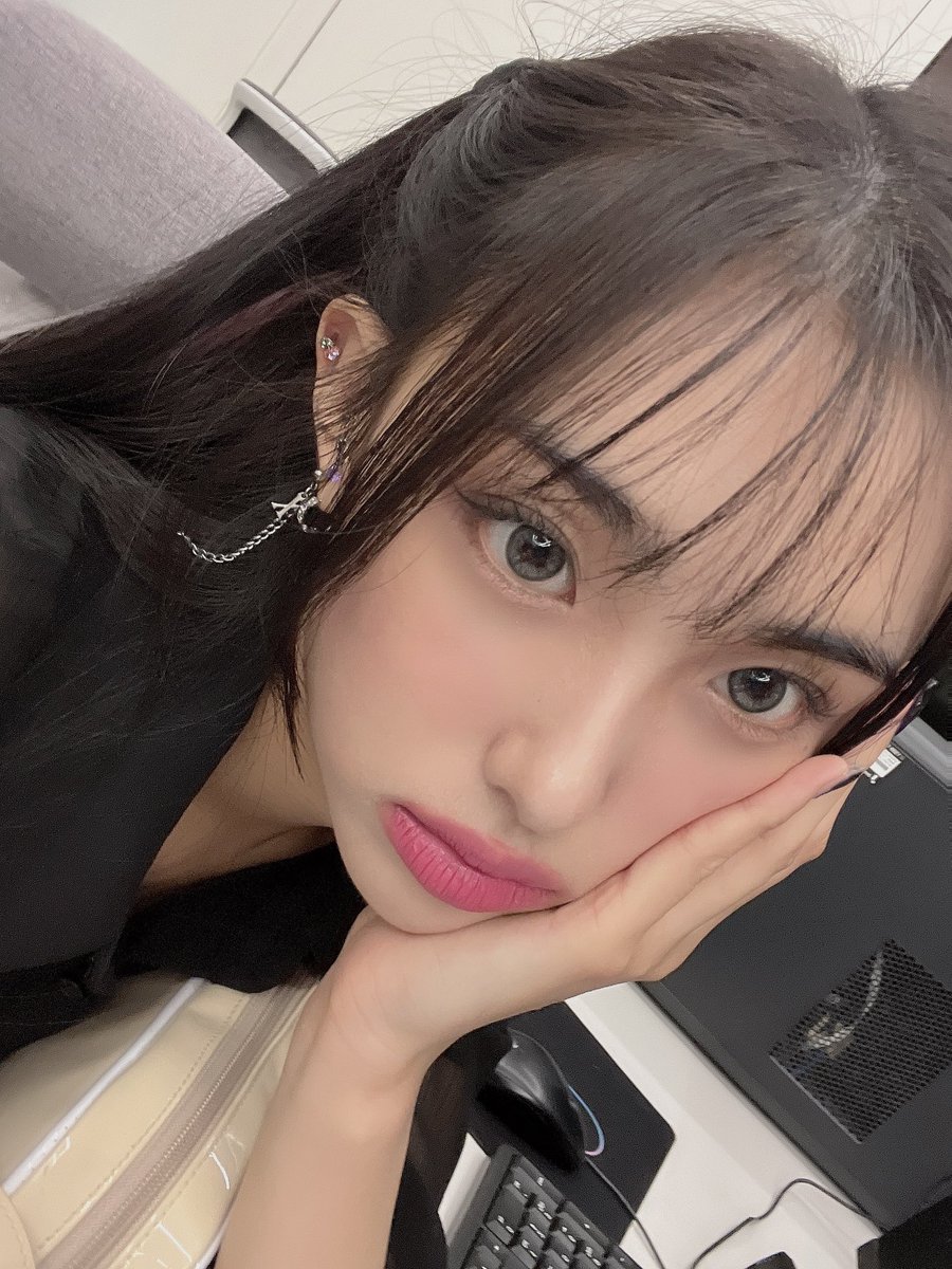 aishasfiles's tweet photo. fancafe update https://t.co/3eenIDsGzX