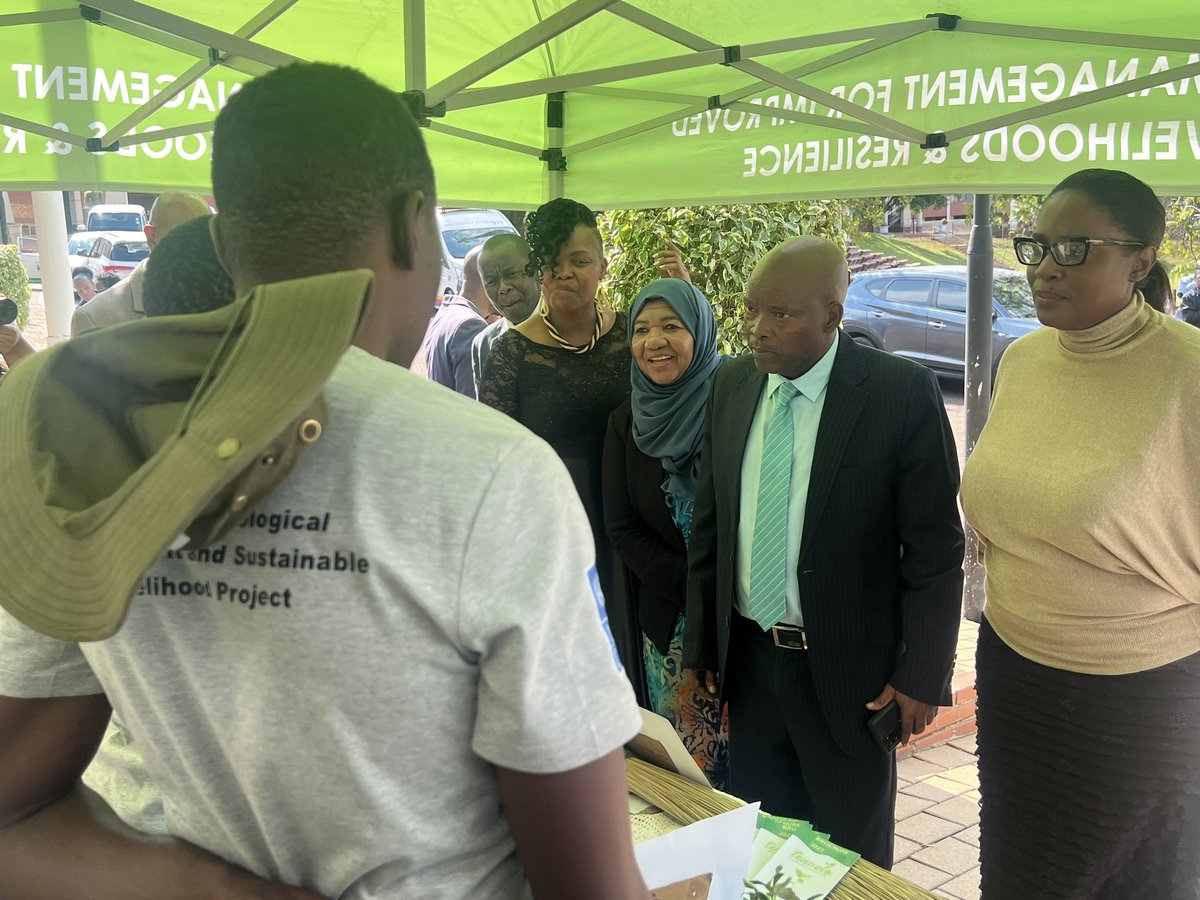 UNEswatini's tweet photo. Minister of Tourism &amp; Environmental Affairs, Moses Vilakati and Acting UN Resident Coordinator, @AminaEswatini tour stalls for plastic recycling enterprises at the commemoration of #WorldEnviornmentDay in #Manzini #Eswatini https://t.co/FlpWchHKvZ