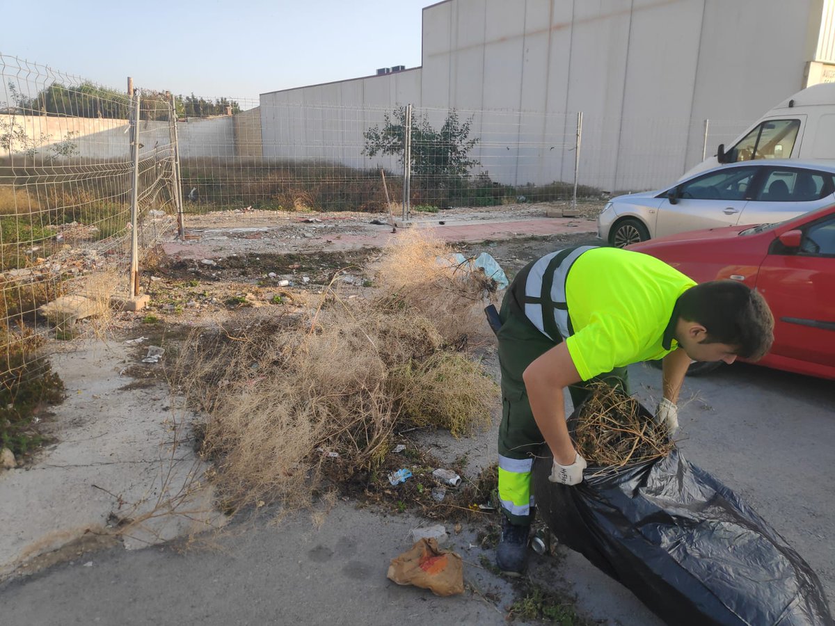 ➡ Os dejamos un resumen de algunos de los servicios realizados por los equipos de limpieza de <a href="/FCC_MA/">FCC Medio Ambiente</a> este fin de semana: 📅