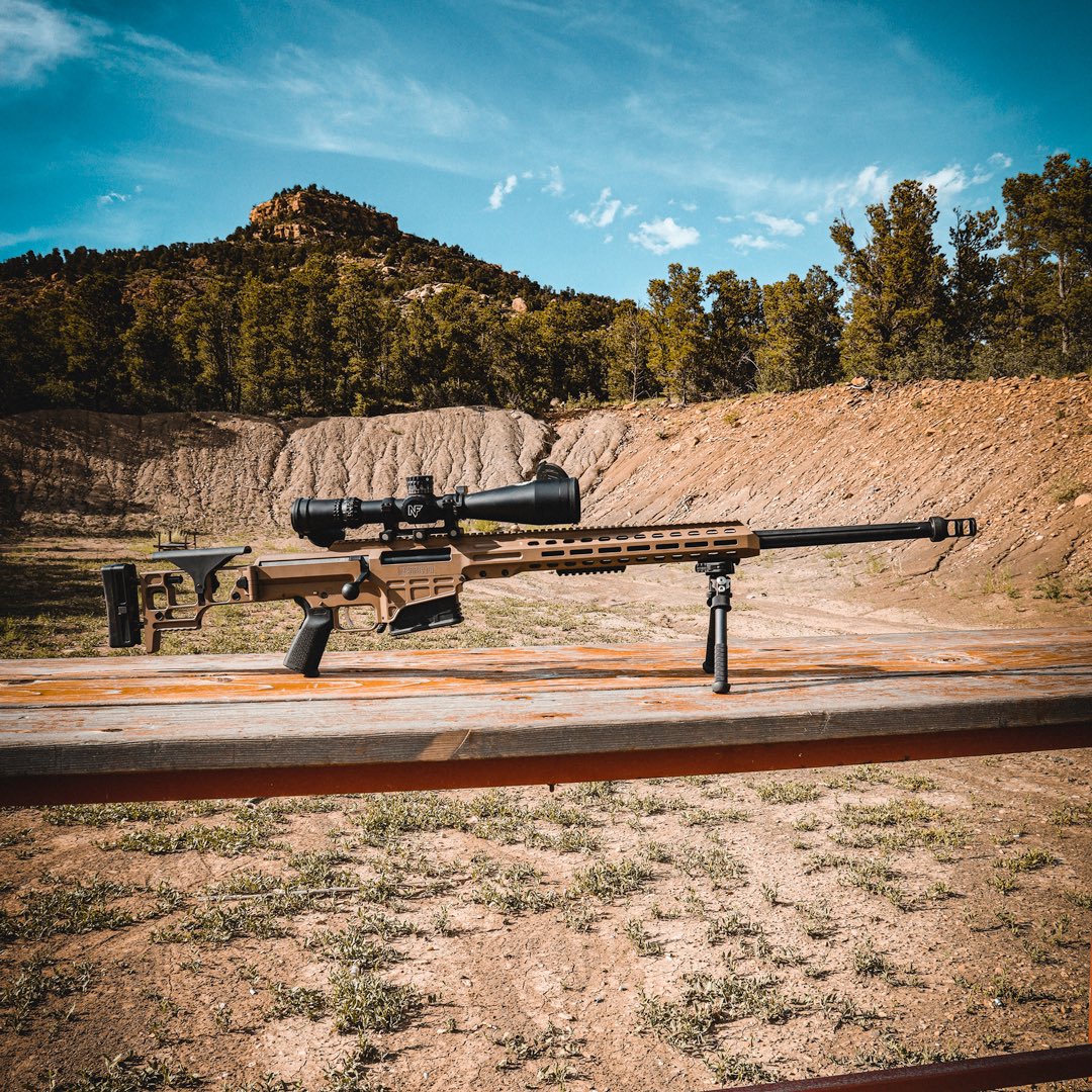 BarrettRifles's tweet photo. Chambered in 6.5 Creedmoor.
#barrettfirearms #MRAD #TheLeaderInLongRange #65Day https://t.co/MnfI8FltWp