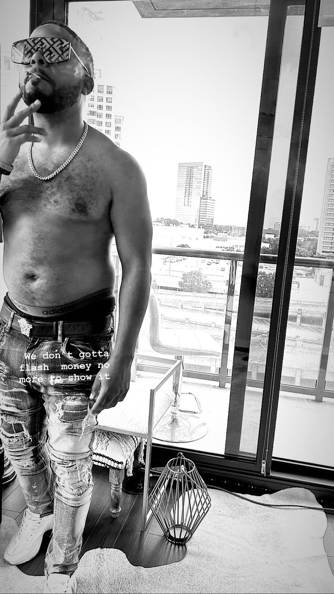 PY/Stevie Harts tweet media