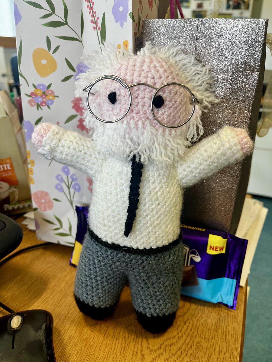 ljhassall84's tweet image. Just received the best leaving gift from one of my A-level students after their paper 2 exam today. A knitted David Crystal! ❤️🧶#alevelenglishlanguage @davcr