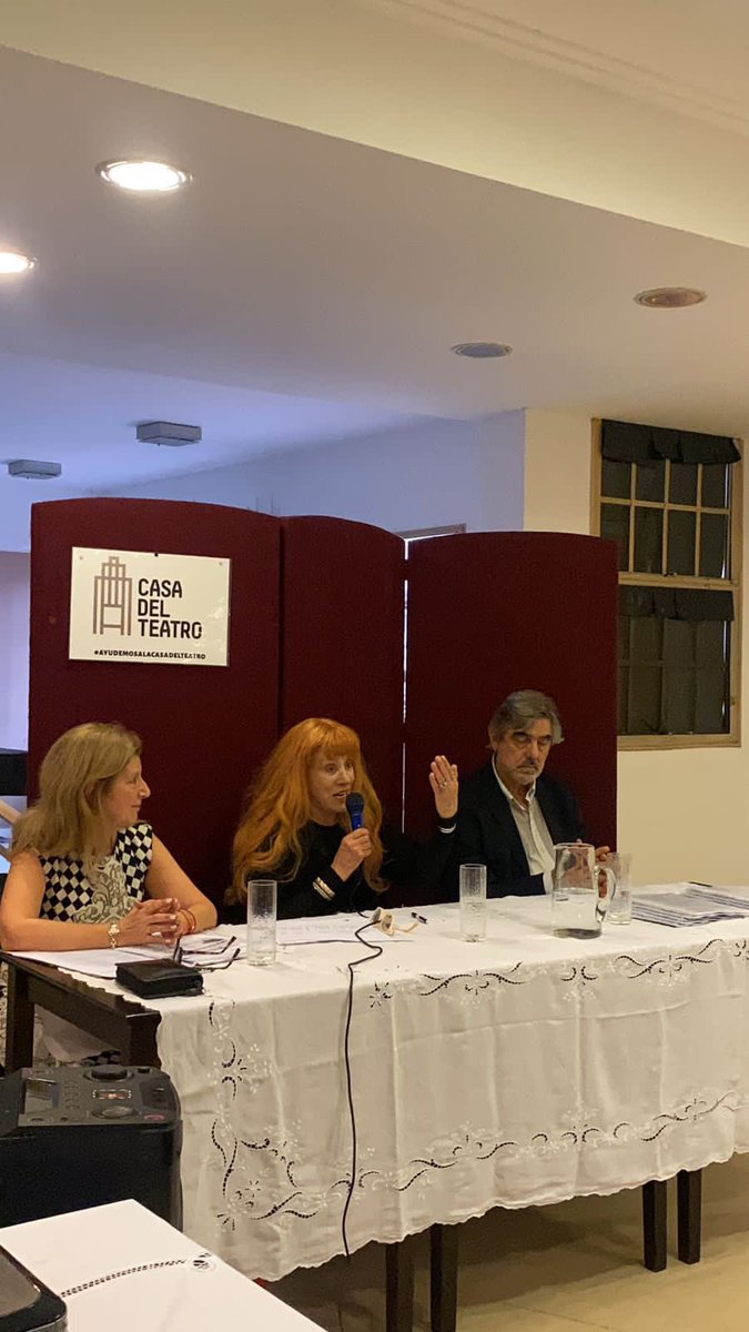 Leonardo Salom (@salomleonardo) on Twitter photo Junto a la presencia de actores y actrices como <a href="/PeretzLinda/">Linda Peretz</a>, <a href="/thelma_biral/">Thelma Biral</a>, <a href="/NitoArtaza/">Nito Artaza</a>, #LarrydeClay, #JuanPalomino y la de <a href="/eavogadro/">Quique Avogadro</a>, Ministro de Cultura <a href="/gcba/">Buenos Aires Ciudad</a> participé de la 96va Asamblea General Ordinaria de la <a href="/Casadelteatroar/">Casa del Teatro</a>. Junto a la presencia de actores y actrices como <a href="/PeretzLinda/">Linda Peretz</a>, <a href="/thelma_biral/">Thelma Biral</a>, <a href="/NitoArtaza/">Nito Artaza</a>, #LarrydeClay, #JuanPalomino y la de <a href="/eavogadro/">Quique Avogadro</a>, Ministro de Cultura <a href="/gcba/">Buenos Aires Ciudad</a> participé de la 96va Asamblea General Ordinaria de la <a href="/Casadelteatroar/">Casa del Teatro</a>.
