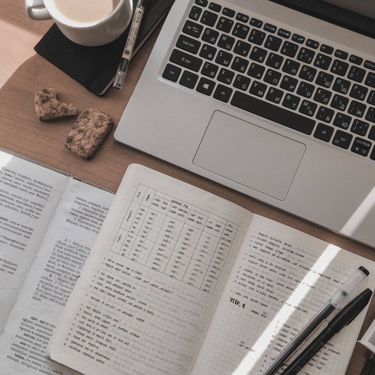 flastudy's tweet image. aplicativos, sites e dicas pra te ajudar a focar durante as sessões de estudos - A thread