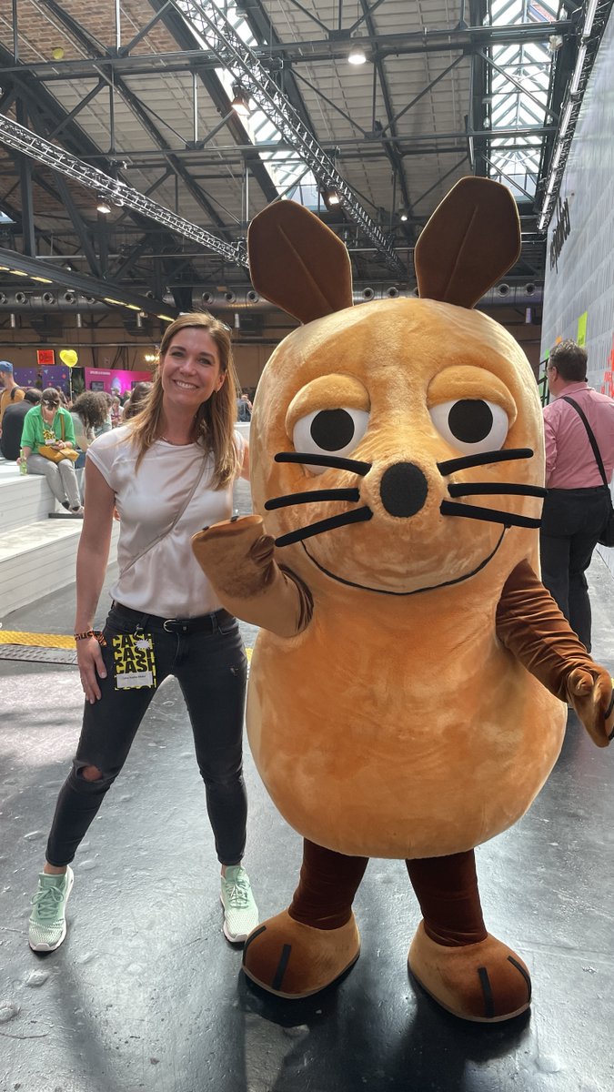 Initiative D21 (@initiatived21) on Twitter photo Ab heute läuft in Berlin die <a href="/republica/">re:publica</a> #rp23! Aus dem D21-Team könnt ihr @BlachettaMarie, <a href="/dathe_roland/">Roland Dathe</a>, <a href="/LSMueller/">Lena-Sophie Müller</a> & Mittwoch auch <a href="/alex_koehler_/">Alexander Köhler</a> vor Ort treffen. Falls ihr sie irgendwo seht, sprecht sie gerne an!
Sagt mal: Welche Talks sollten wir dieses Jahr nicht verpassen? Ab heute läuft in Berlin die <a href="/republica/">re:publica</a> #rp23! Aus dem D21-Team könnt ihr @BlachettaMarie, <a href="/dathe_roland/">Roland Dathe</a>, <a href="/LSMueller/">Lena-Sophie Müller</a> & Mittwoch auch <a href="/alex_koehler_/">Alexander Köhler</a> vor Ort treffen. Falls ihr sie irgendwo seht, sprecht sie gerne an!
Sagt mal: Welche Talks sollten wir dieses Jahr nicht verpassen?