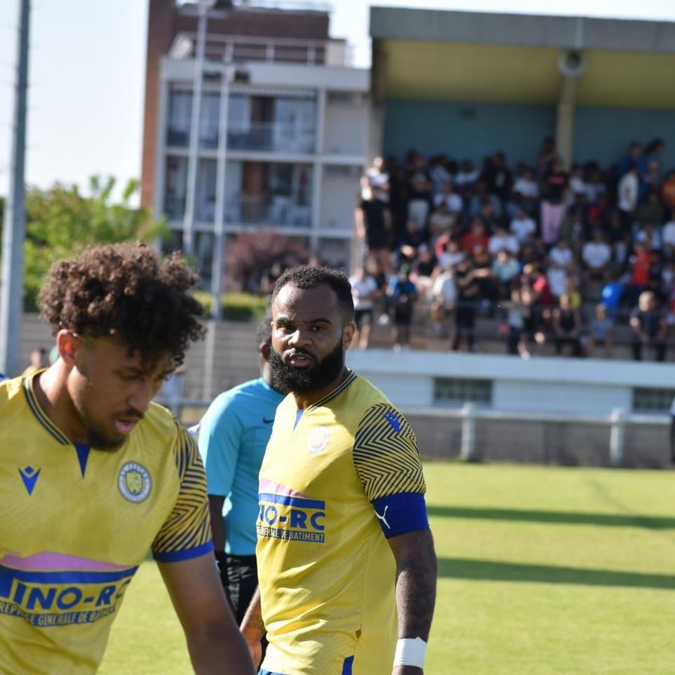 chatouas's tweet photo. HIS-TO-RIQUE

Notre équipe fanion a disposé du Cergy Pontoise FC 4️⃣-2️⃣ pour le compte de la dernière journée du championnat 2022/23. 

🏆 CHAMPION de Régional 1 22/23 ➡️ National 3 23/24 🆕

MERCI au staff, aux joueurs et à notre fidèle public 🙏

💛💙 #plaisir #respect #ambition https://t.co/7unL1eB0bN