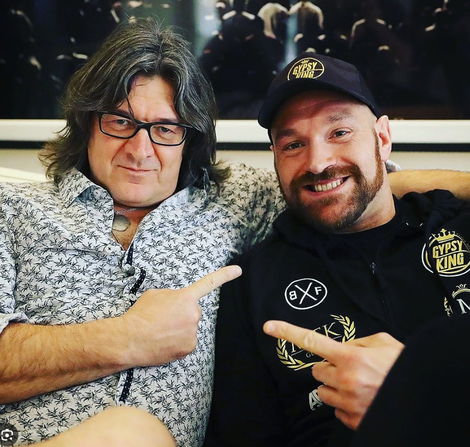 #GarethADavies ( talkSPORT ) stick his head deep into's Frank Warren ars, boxing journalism anno 2023.
#TysonFury #Usyk #talkSPORT
