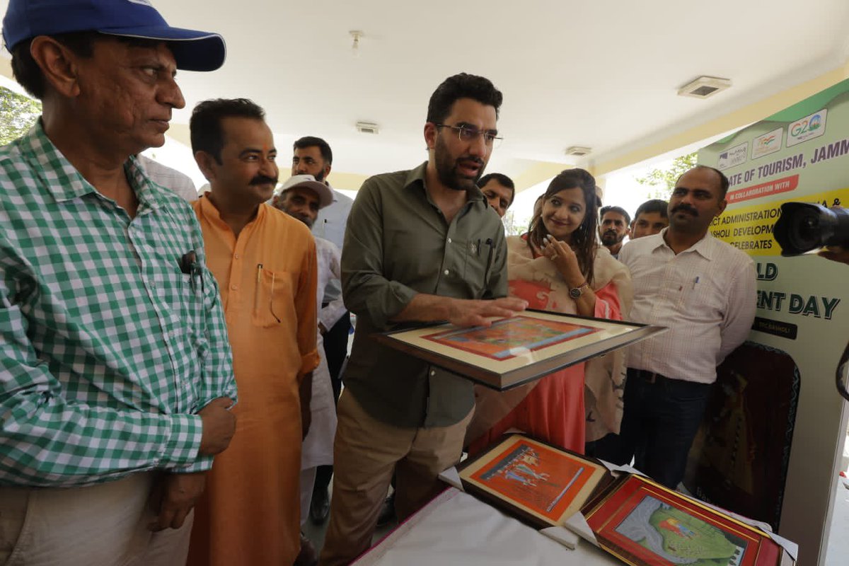 JandKTourism's tweet photo. On World Environment Day, Secretary Tourism J&amp;K @SyedAbidShah visited Basohli for Promotion and Development of Tourism activities, in particular Adventure Tourism and Water Sports.
@diprjk 
#basoli #ranjitsagar #jammu https://t.co/h8ZVijHtXD