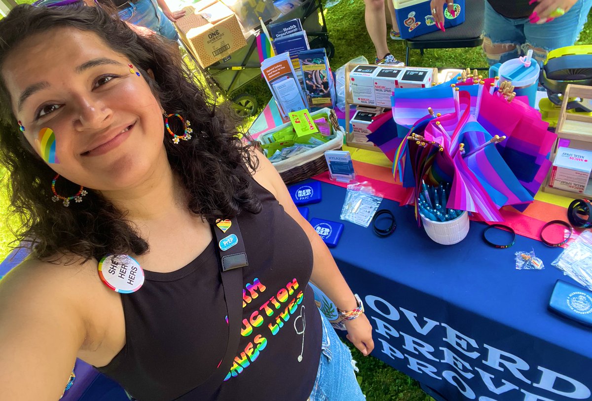 Had a great time @PridePgh this weekend working w/ @HealthAllegheny @UnityRCO distributing naloxone, test strips, safe sex supplies, and talkings to folks about HIV/STI prevention, fentanyl, xylazine, etc. ❤️ 🌈 ❤️#HarmReductionSavesLives @PittGIM @PittSTREAM @IDPittStop