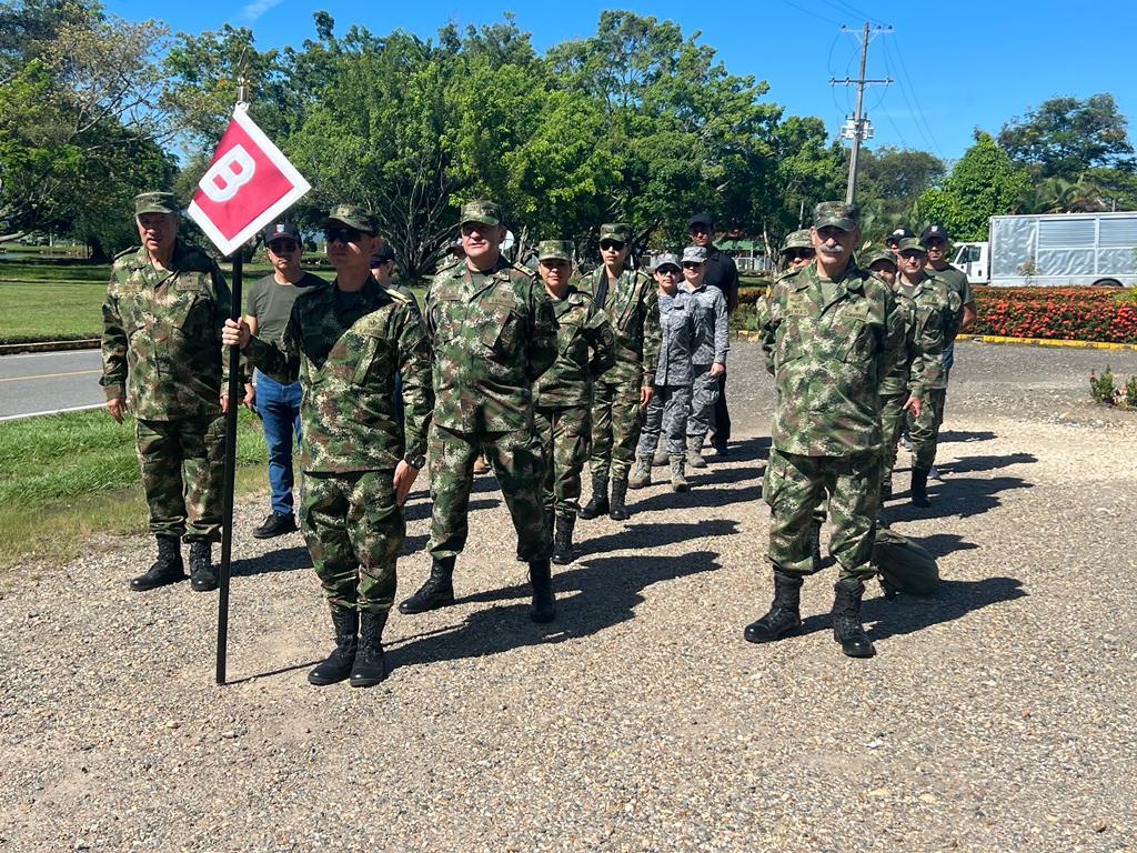 La Brigada Especial de Ingenieros en coordinación con sus Batallones, realizó una actividad cívico militar con los profesionales de la reserva, donde se realizó la demostración de las capacidades de los Ingenieros Militares.
 #PatriaHonorLealtad