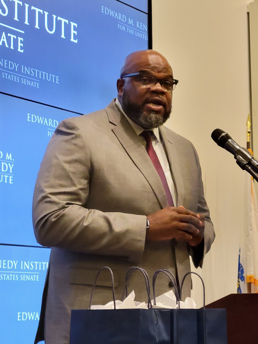 Allysha Roth tweet media