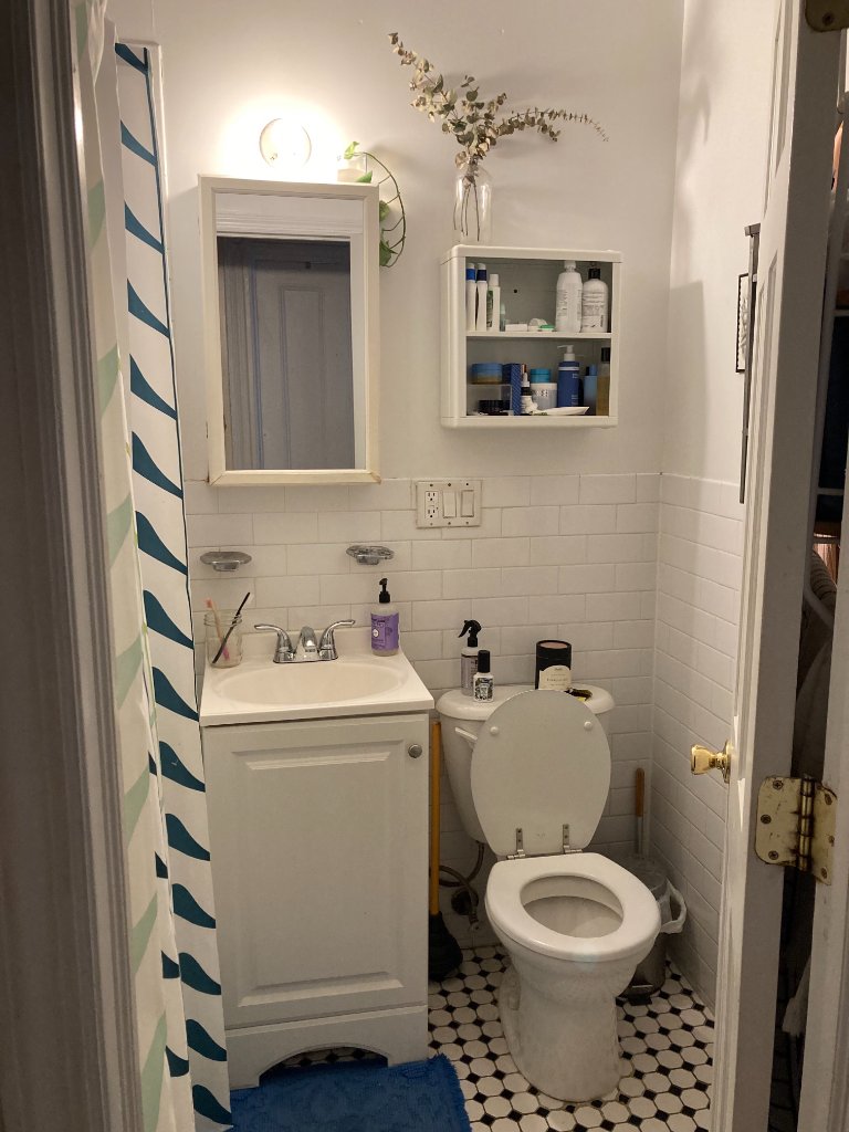 🏡🌳 Searching for a cozy room in Brooklyn's vibrant Park Slope neighborhood? Look no further! Check out this amazing room for rent 👀👉🏽 smpl.is/744as 🛌 Don't miss out on the opportunity to live in this stunning space! 🤩 #RoomForRent #ParkSlope #Brooklyn